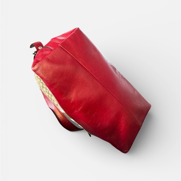 COACH 2012 Signature Bag W/ Legacy Tassle - Picture 4 of 6